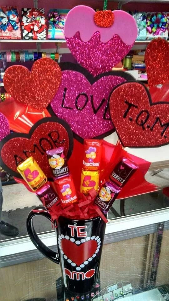 Valentines candy bouquet in a mug